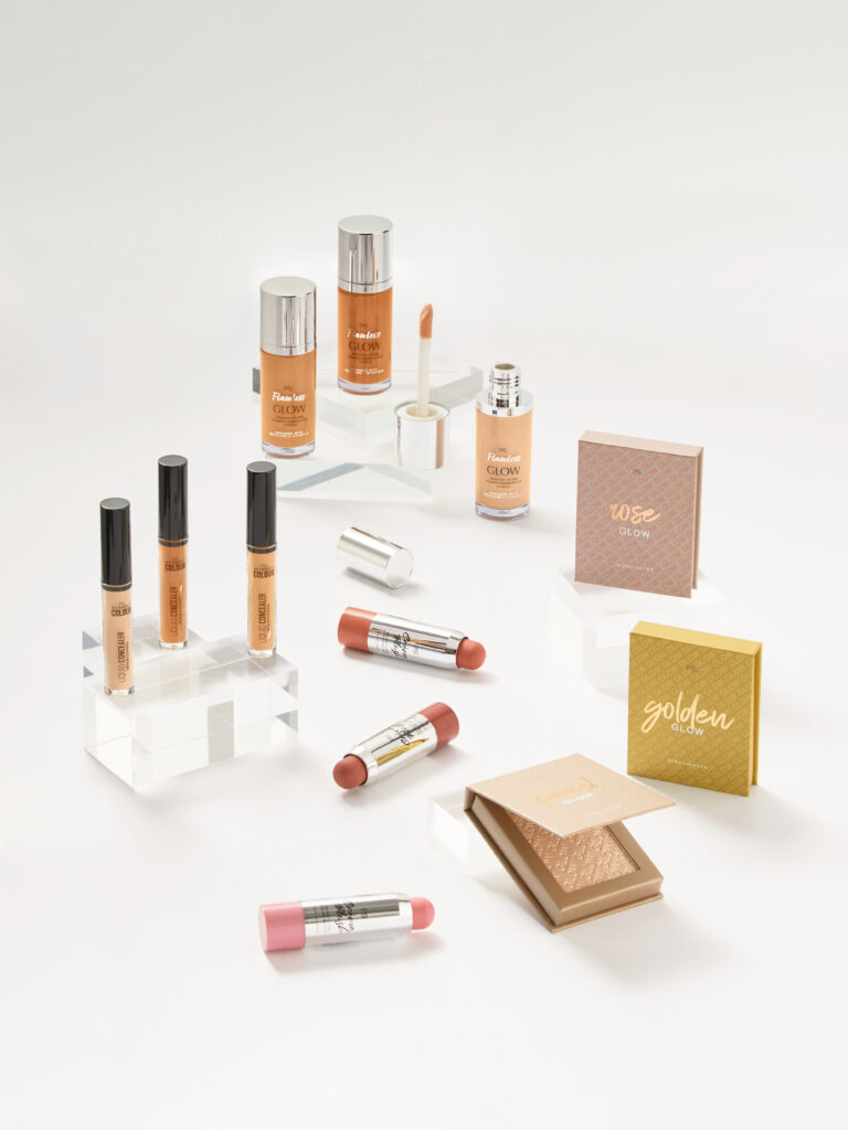 Primark is delighted to announce the launch of its PS... Expert Edit, an instore edit of top beauty experts’ favourite Primark Beauty products.-beautiful jobs