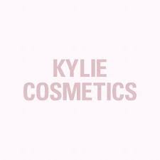 KYLIE JENNER INTRODUCES KYLIE COSMETICS’ NEW NATURAL BLUR POWDER FOUNDATION-beautifuljobs